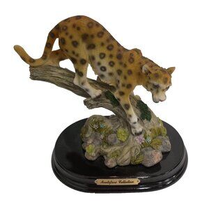 Vintage Montefiori Collection Leopard Statue Figurine Wood Base Hand Painted
